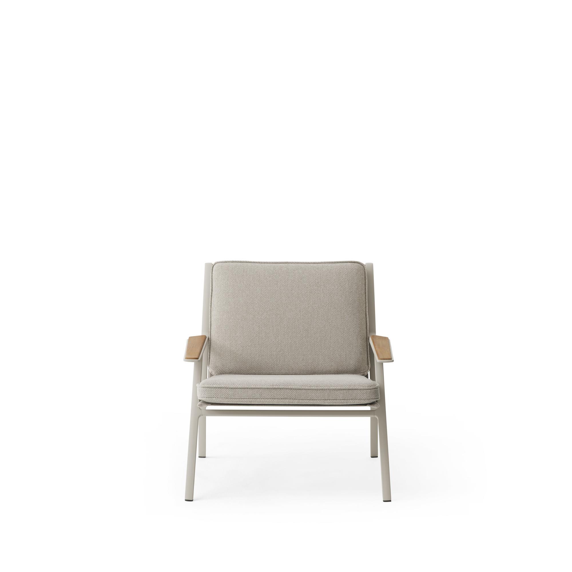 Vipp 713 Open-Air Outdoor Armchair Light Gray