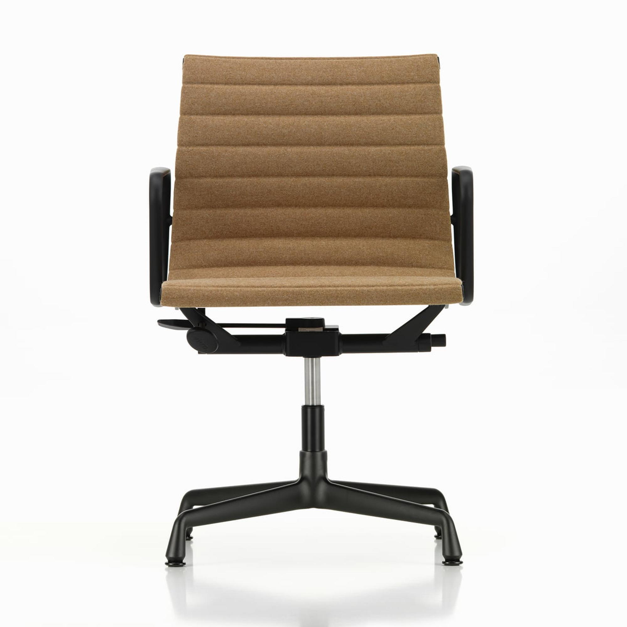 Vitra Aluminum EA 132 Office Chair With Swivel & Armrest Papyrus