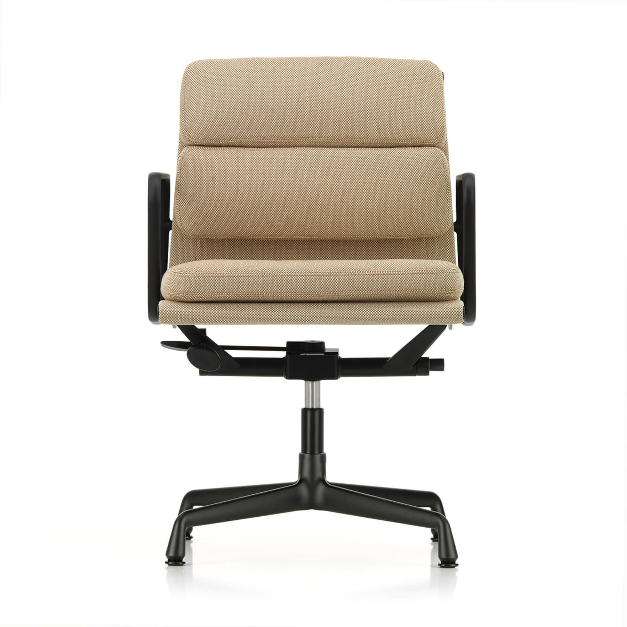 Vitra Soft Pad EA 231 Bürostuhl mit Dreh- und Armlehne, Papyrus/Creme