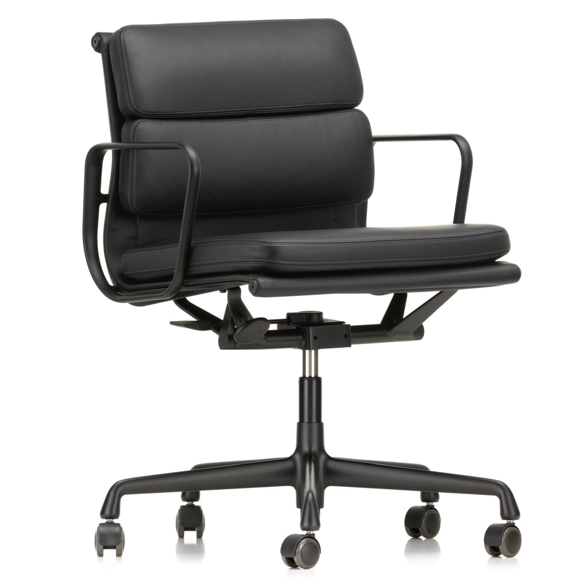 Vitra Soft Pad EA 217 Bureaustoel met Draai- en Armleuning Nero