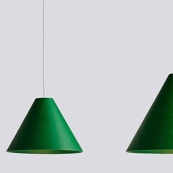 HAY 30 Degrees Suspension Petit Vert avec câble blanc